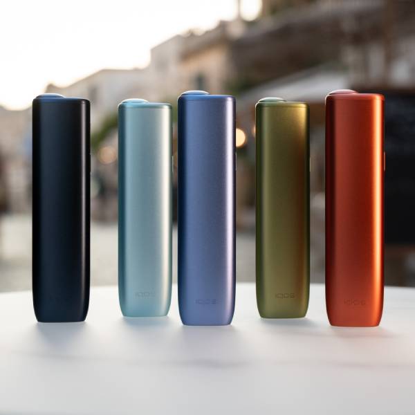 Dispositivi IQOS ILUMA i ONE - IQOS Italia Dispositivi IQOS ILUMA i ONE in tutte le colorazioni